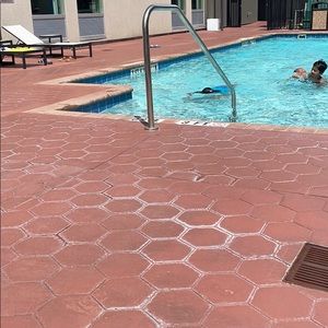 Meet your Posher, Feroz